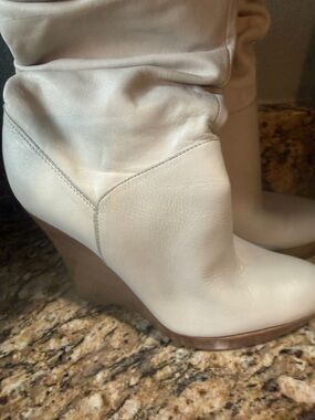 Jessica Simpson Cream Slouch Wedge Boots
